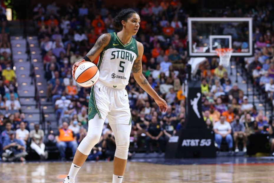 Storm uses Gabby Williams as core player