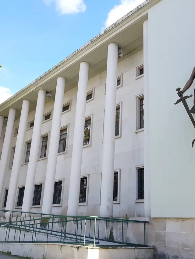 O Tribunal de Leiria condena um homem por 22 anos de prisão por matar sua esposa
