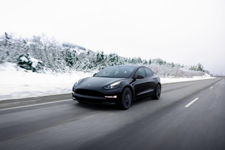 Tesla is one of the largest electric car companies in the world. But is 2025 a buy?