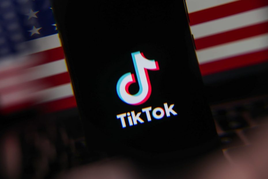 TikTok says it will shut down on Sunday unless Biden intervenes