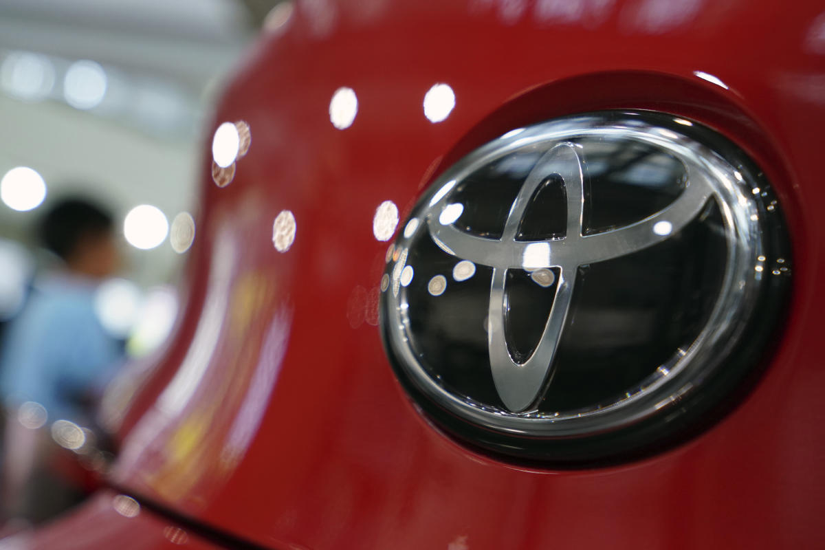 Toyota's truck unit Hino to pay $1.6 billion over emissions scandal