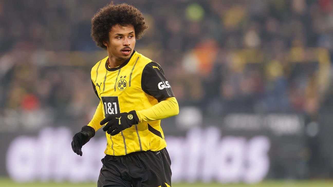 Transfer rumours, news: Napoli make bid for Borussia Dortmund player Adeyemi