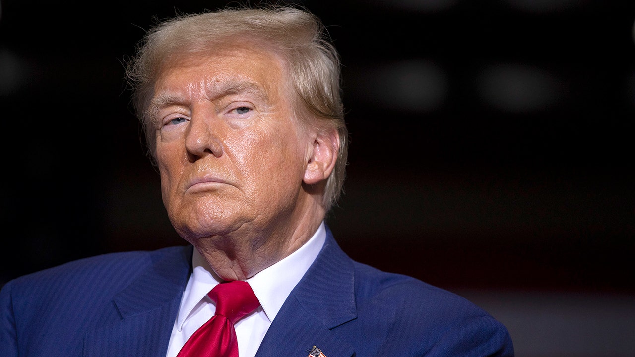 Trump's 'blacklist': President-elect describes the types of people he doesn't want to hire