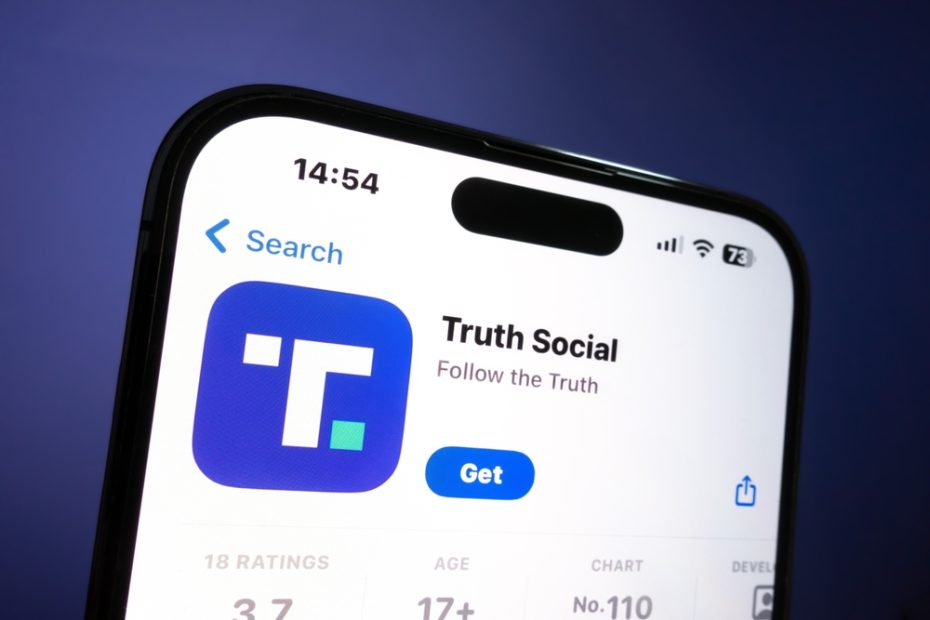 Trump's media group eye and political major ETF
