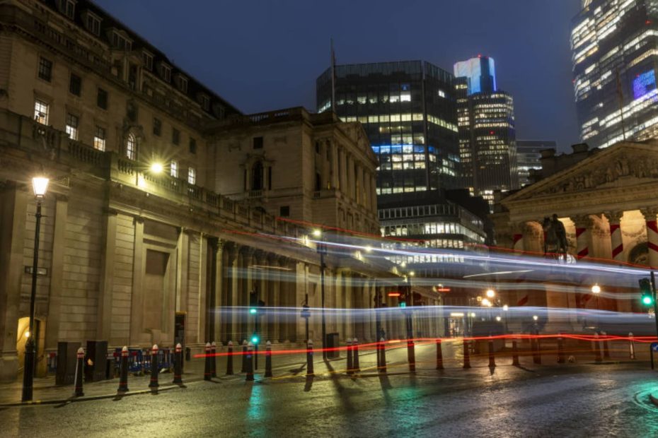 UK borrowing costs fall for first single day in 2025