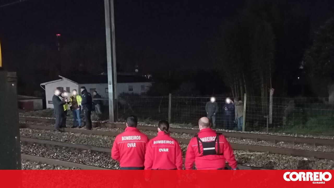 Um homem morreu após ser atropelado por um Alfa balançando no Oval. Linha do Norte cortada nos dois sentidos – Portugal