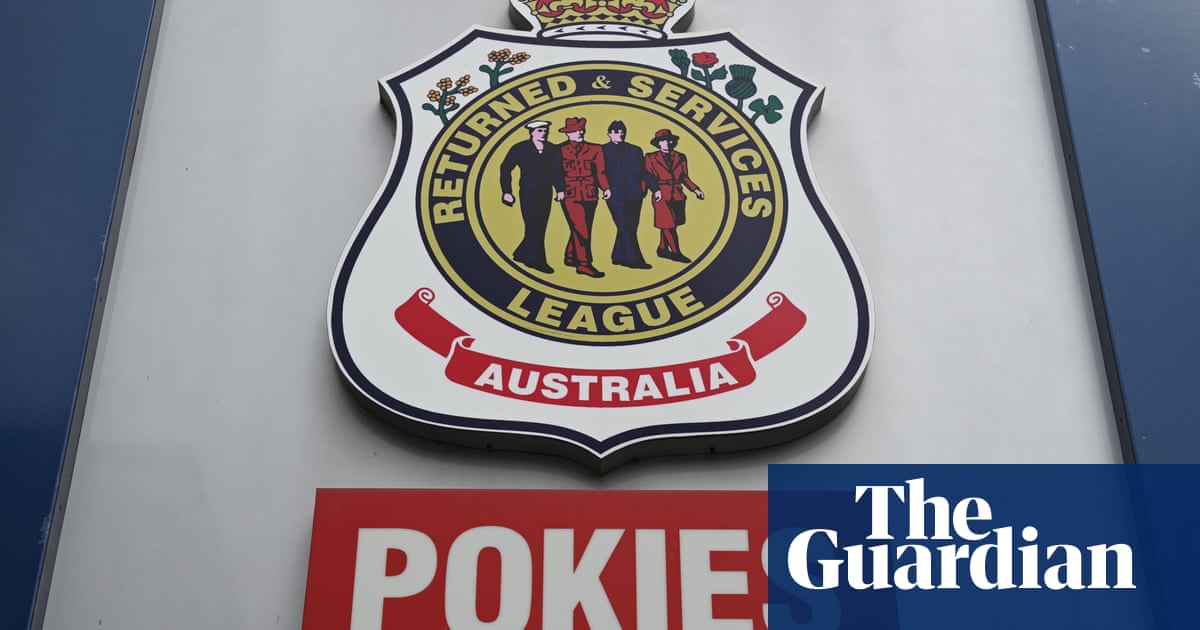 Victorian RSL club spent just 1.5% of pokies revenue on veterans' benefits gambling, study finds