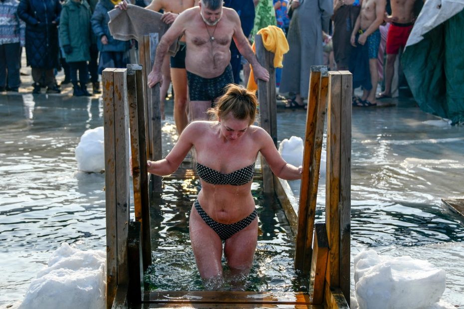 Warm weather threatens Russian Orthodox Christians' Epiphany as icy water plunges