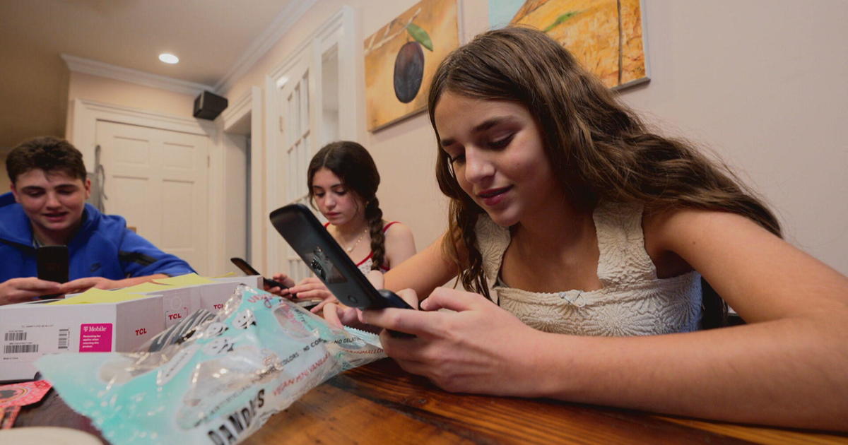 We asked four teenagers to trade in their smartphones for flip phones. Here's the thing.