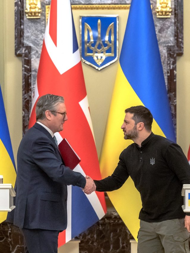 What did Britain promise Ukraine in Starmer's 100-Year Deal? |Russia-Ukraine War News