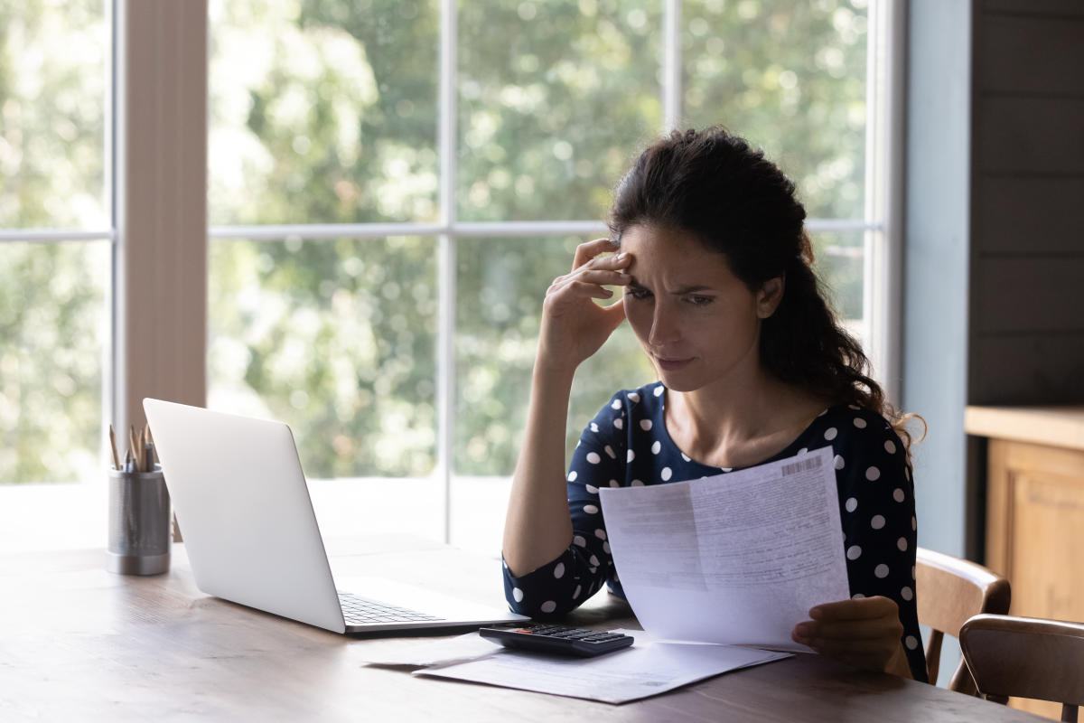 What is the monthly maintenance fee? When do I need to pay?