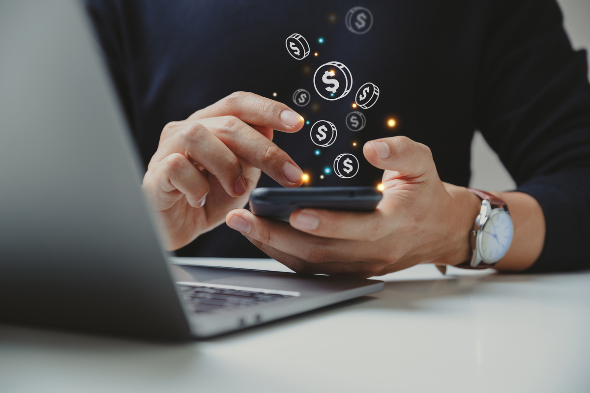 Which fintech stock to buy in 2025: PayPal or Visa?