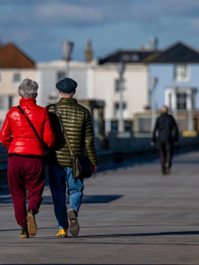 Why does the volatile gold -plated production not cause another British pension crisis