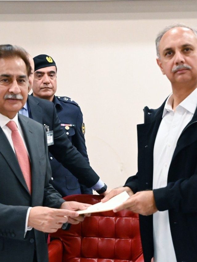 Will Imran Khan's conviction threaten PTI's negotiations with the government? |Imran Khan News