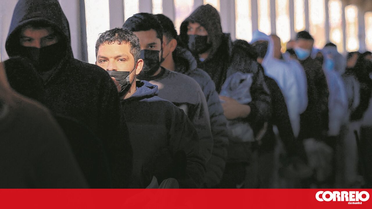 ‘Houve muito controlo e fomos todos apanhados’: 538 migrantes detidos, centenas deportados dos EUA – O Mundo