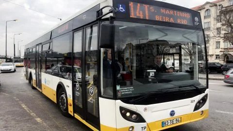 A Comissão Colombiana decidiu para reorganizar a rede de transporte público