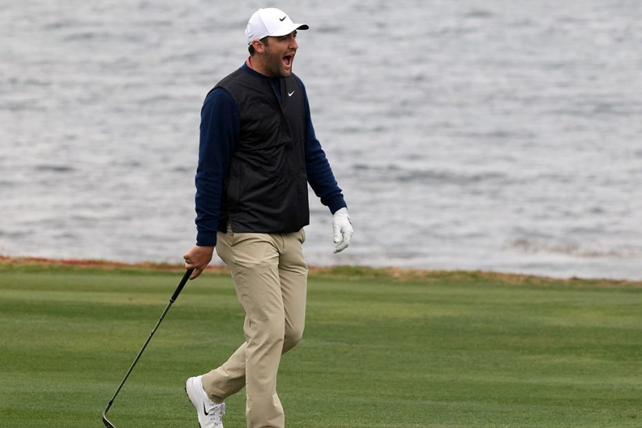 After Scottie Scheffler, after Tee, he got a miraculous Par in the 18th hole of Pebble Beach.