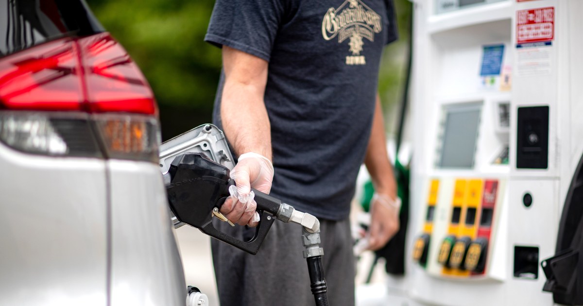 As Trump's tariff hit Canada, Mexican oil, the price of pumps will rise