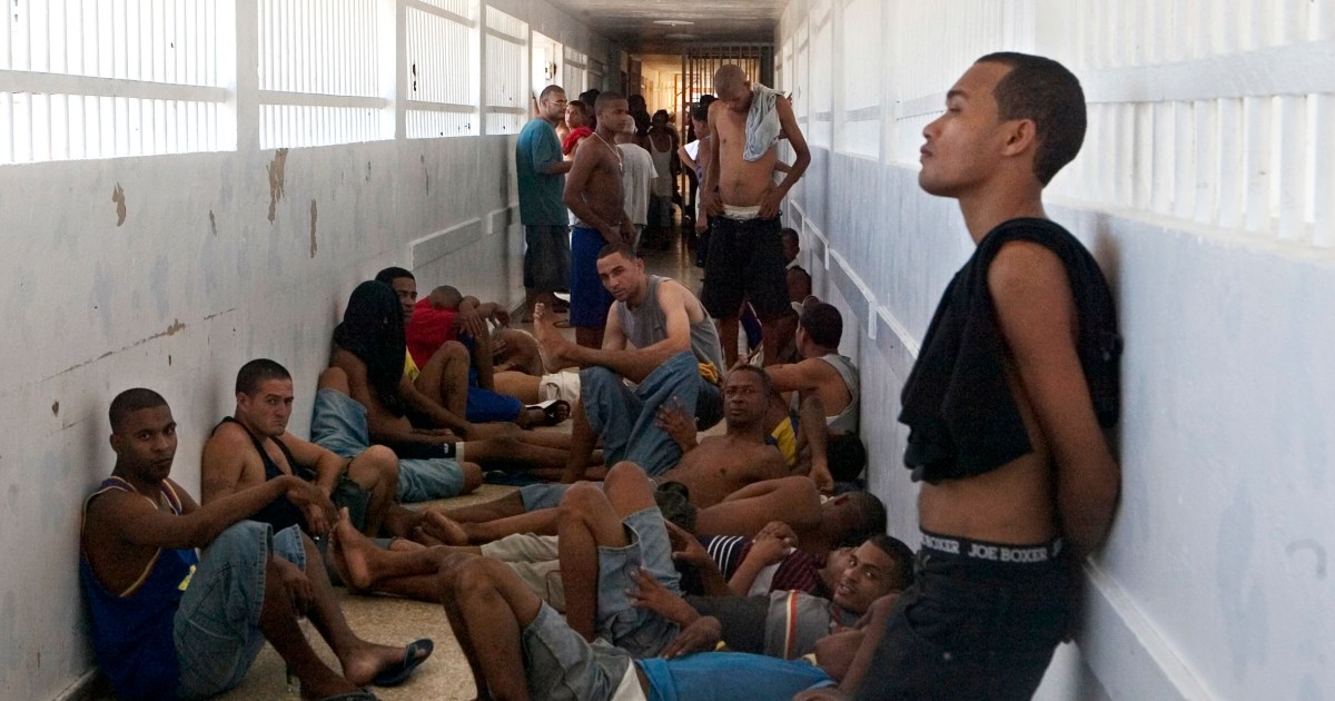 Dominican Republic officials stuffed with thousands of prisoners who did not face a crowded prison