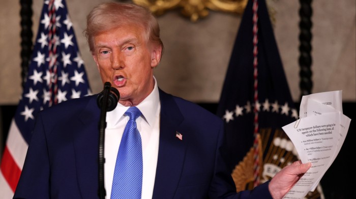 Donald Trump bids to control independent U.S. regulators