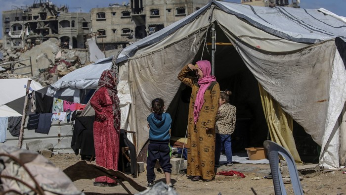 Europe and Arab countries cooperate to replace Trump's Gaza plan