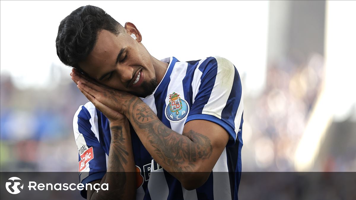 FC Porto. O cofre do clube nunca recebeu tanto dinheiro em uma temporada de vendas