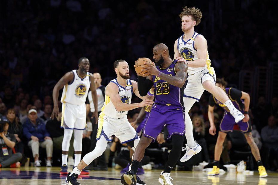 Have Lakers and Warriors changed their roles on the NBA's field trade deadline?