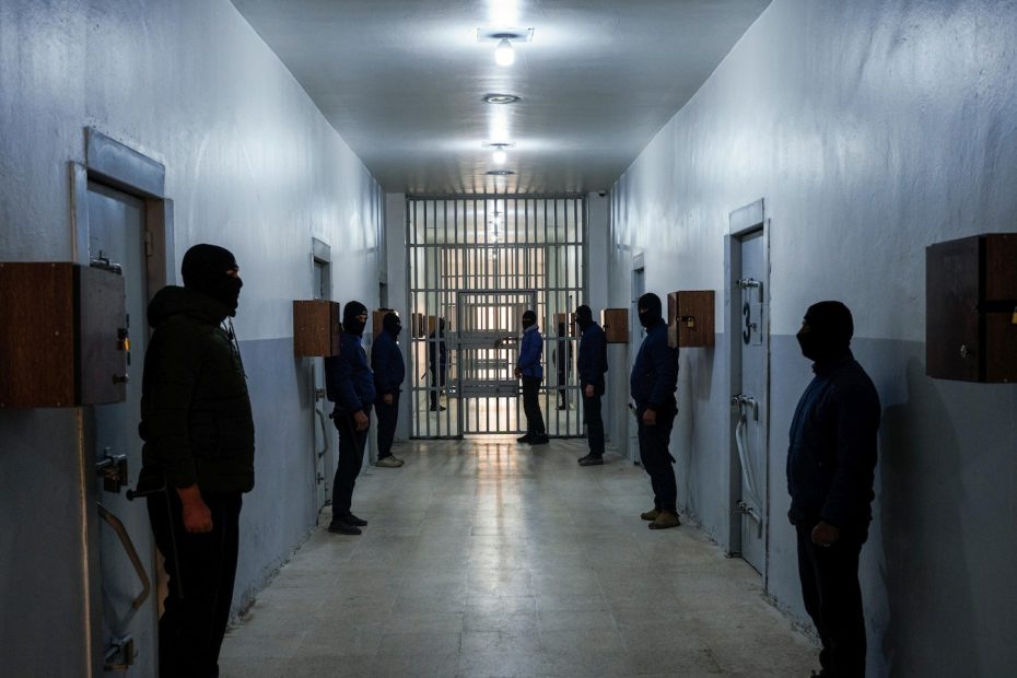 ISIS members say they know nothing about the world in Syrian prisons for years