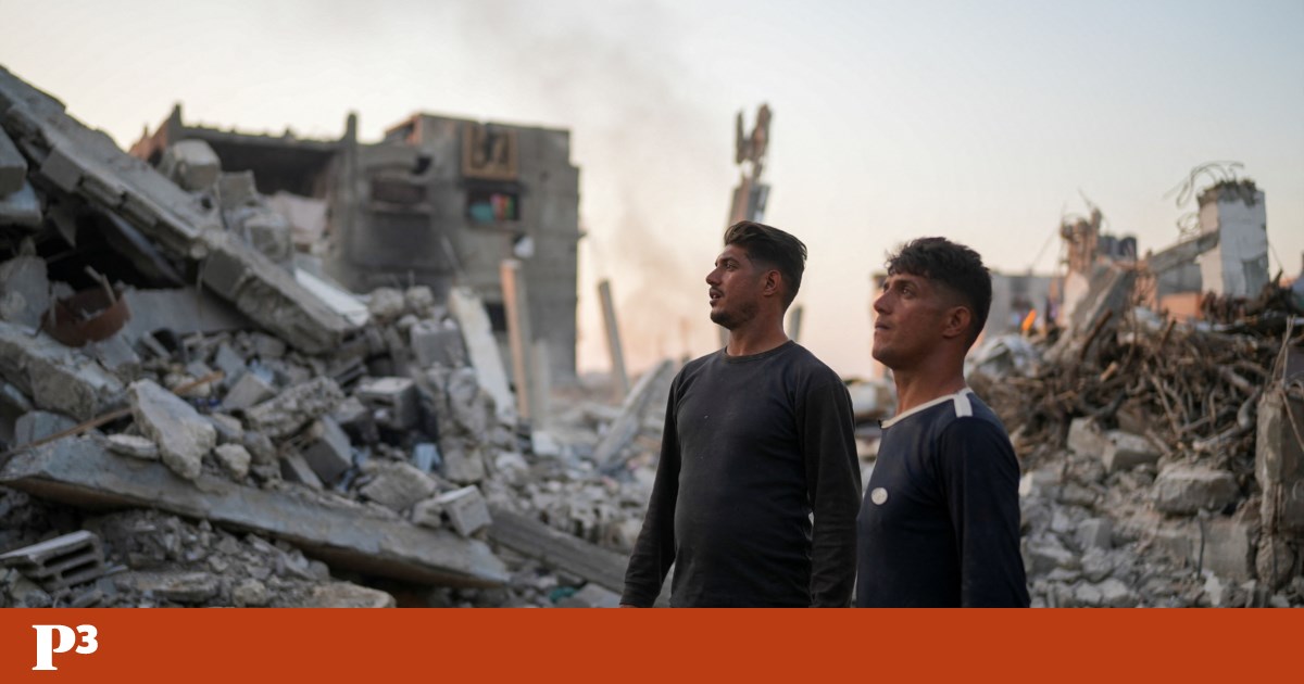 Nos destroços de Gaza, dois gêmeos se reúnem alguns meses depois |