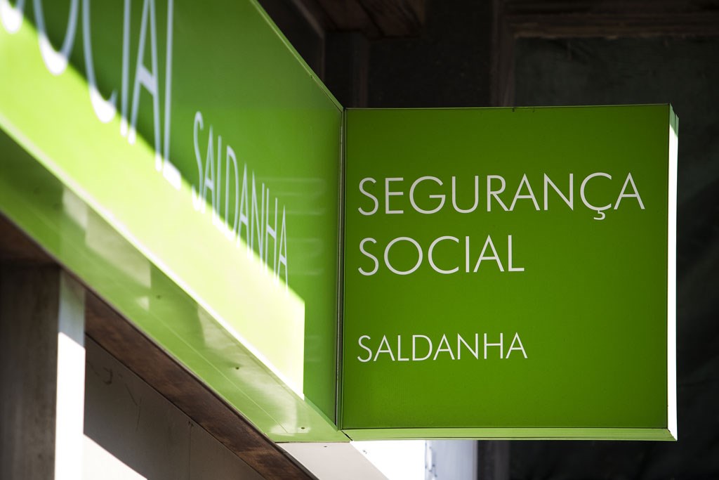 Os brasileiros pagaram quase 1,4 bilhão de euros ao Seguro Social português em 2024 |