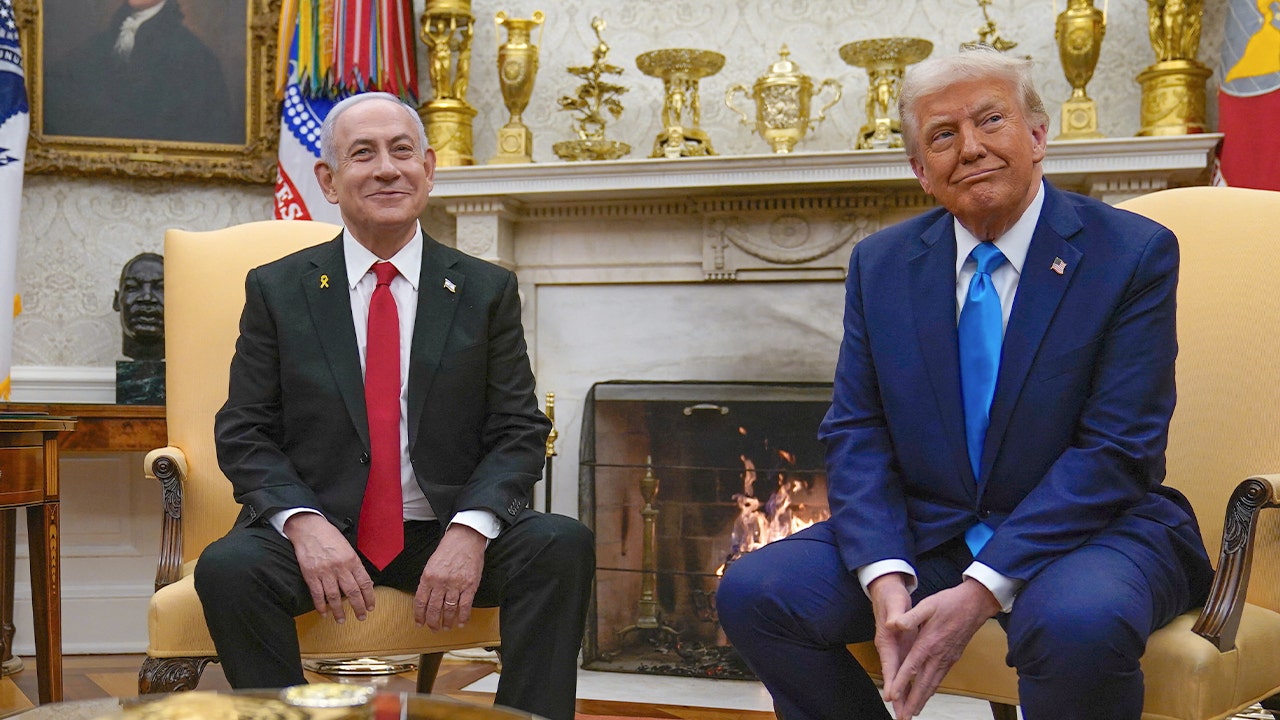 Former Hamas urges Netanyahu and Trump to ensure the release of the remaining captives