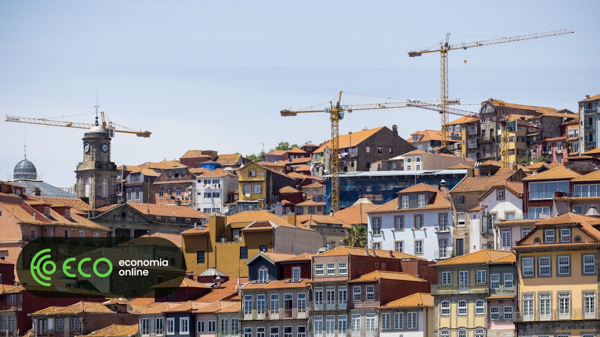Retornos de taxa de juros da casa de 4% após meio ano