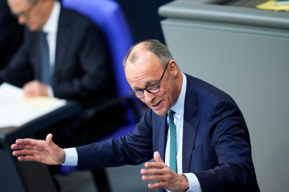 Scholz and Merz clash with Germany's economy and immigration at their last parliamentary meeting before the poll