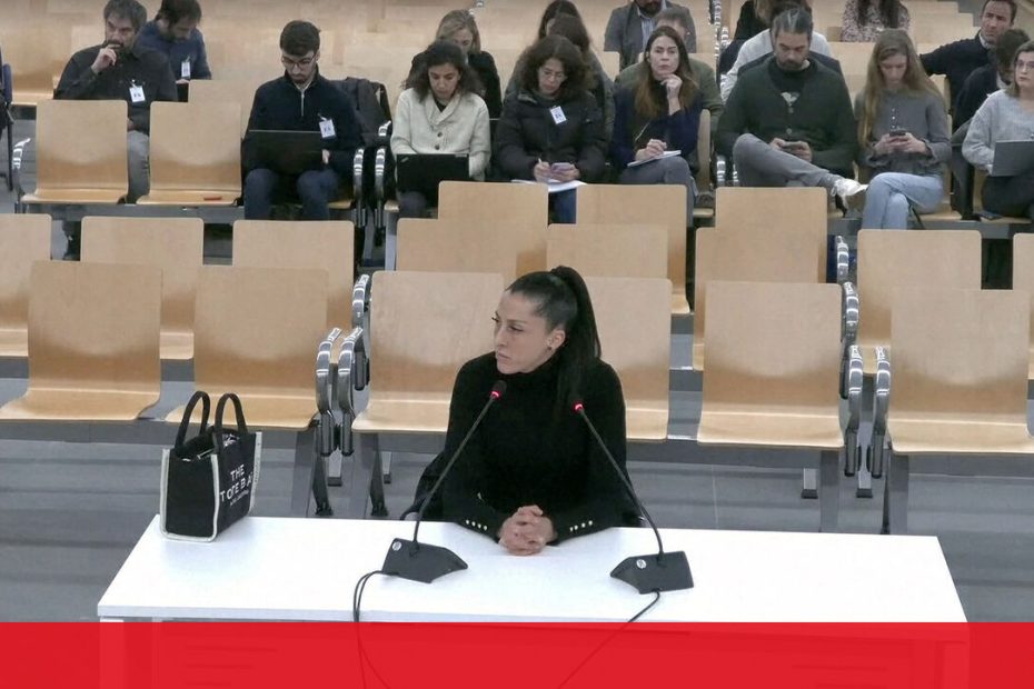 Siga Luis Rubiales para realizar um julgamento de agressão sexual-video