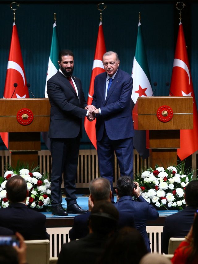 Syrian Al-Sharaa, Turkiye's Erdogan talks about Kurdish soldiers, National Defense Agreement | Türkiye-Siria Border News