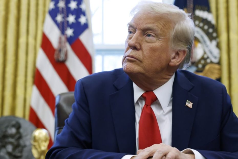 Why do Trump delay tariffs on Canada and Mexico?