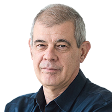 Um novo país, cheirando o velho | Editorial