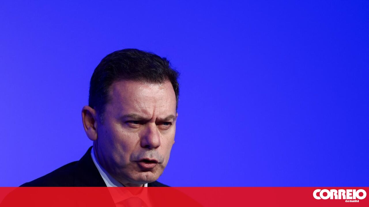 Pesquisa: Líderes de publicidade, mas longe da maioria absoluta – política