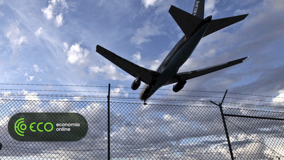 Aeroporto de Porto retoma as operações com relações sexuais normais