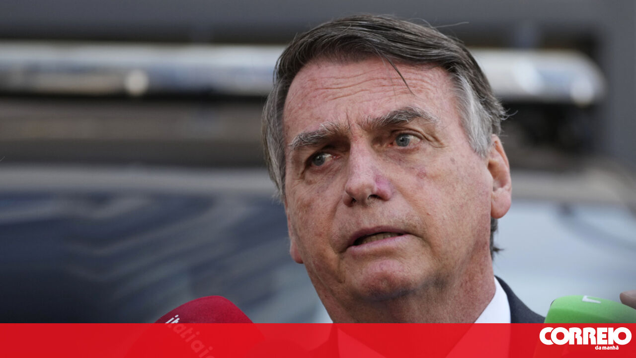 Jair Bolsonaro deixa a unidade de terapia intensiva 17 dias depois, mas permanece hospitalizada – mundo