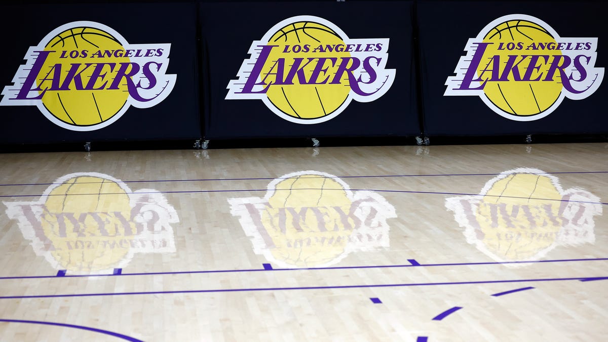 Memorial trade idea provides Lakers with talented wings and centers