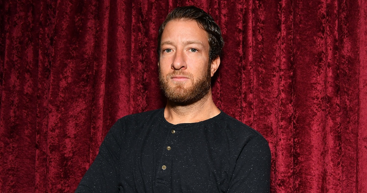 Dave Portnoy says he thinks the anti-Semitic sign of Philadelphia bars is a joke
