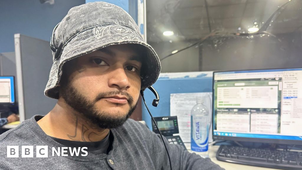 Deported gang members get a second chance at call center