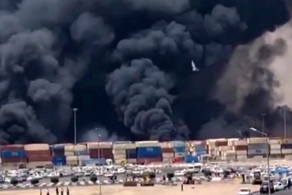 Hundreds of people were injured as "massive" explosion hits Iranian port city Bandar Abbas | News