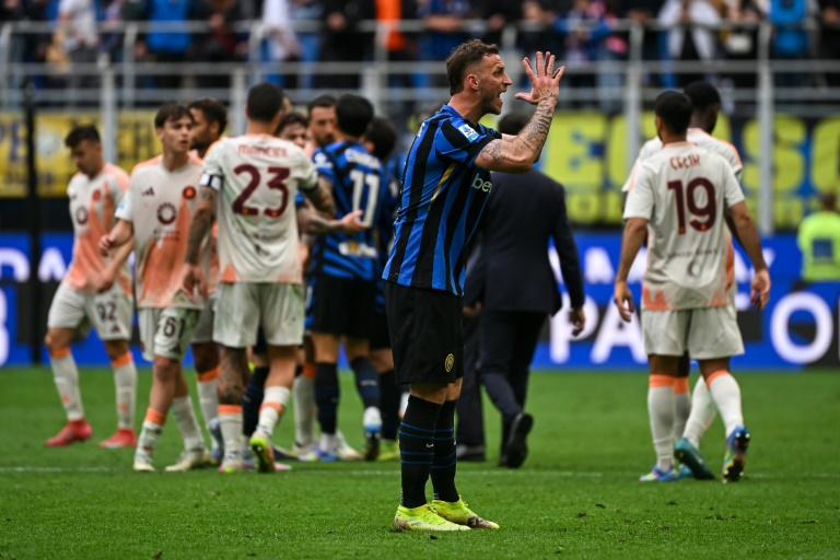 Inter Slump puts seasons in danger ahead of tough Barca trip