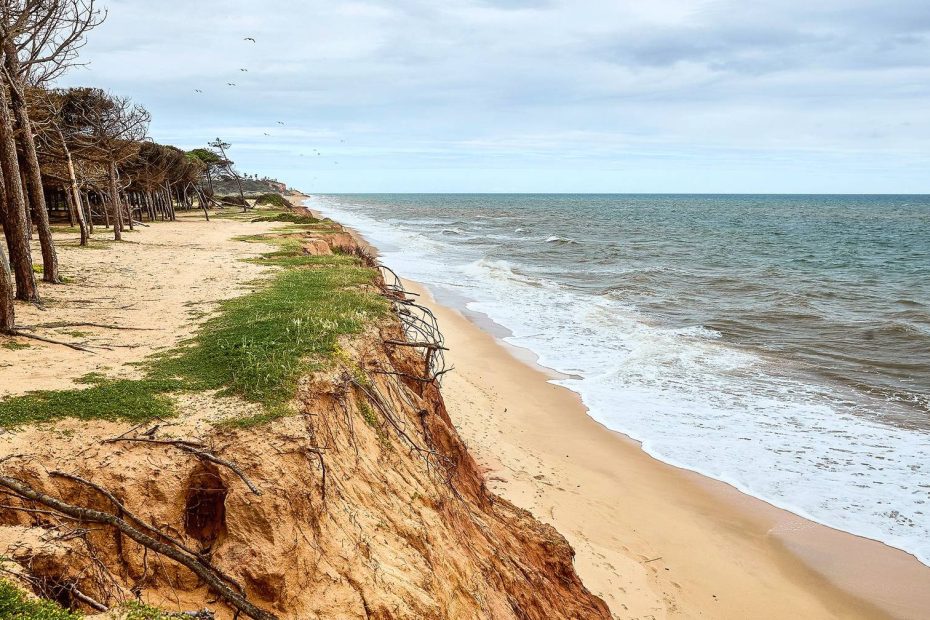 Mais de 400 praias portuguesas têm bandeiras azuis este ano: saiba onde estão