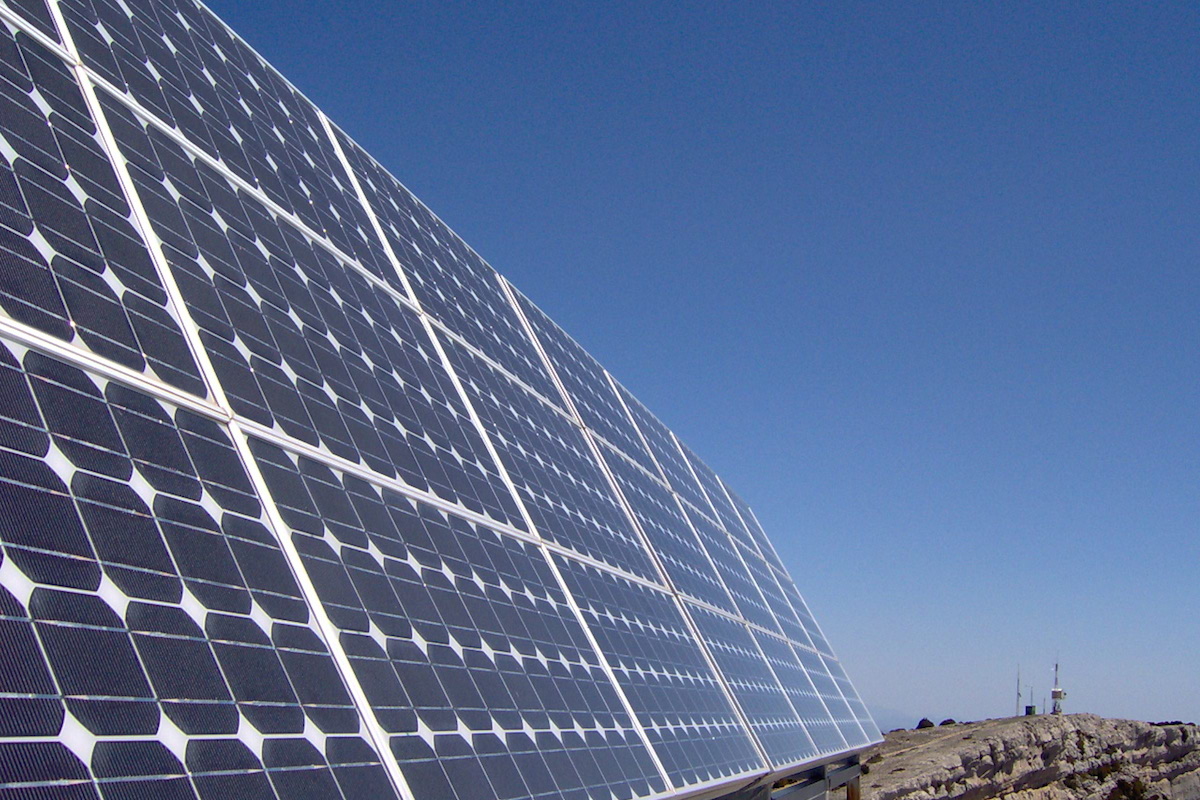 Muita energia solar e 5 segundos podem causar falta de energia. Espanha sabe os riscos 2 meses atrás