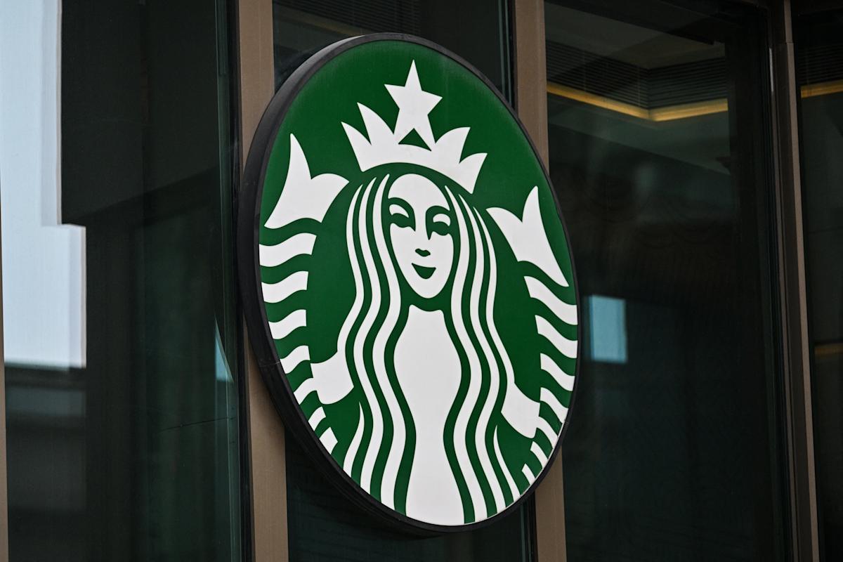 Starbucks' Stock Slide (Brian Niccol) called “Disappointment”