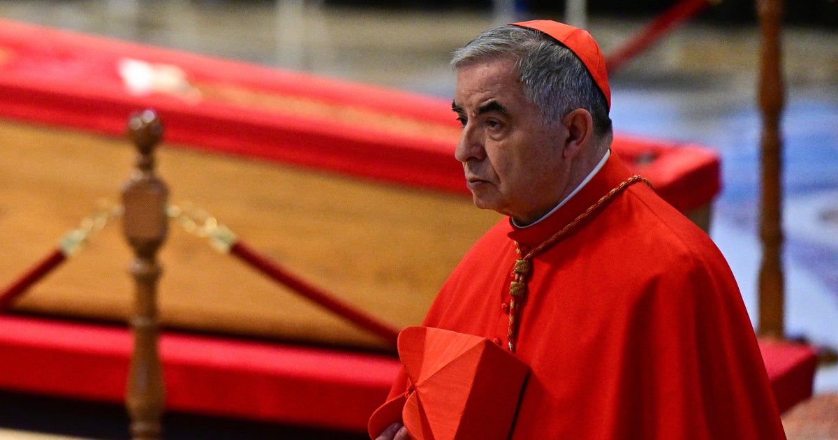 The convicted cardinal Angelo Becciu withdraws from the meeting to elect the new pope. What do you know about his corruption judgment?