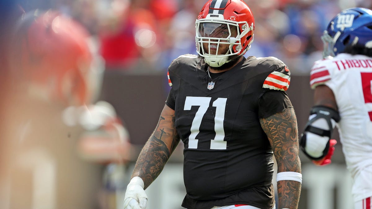10 NFL free agents Crows can target after June 1st designation